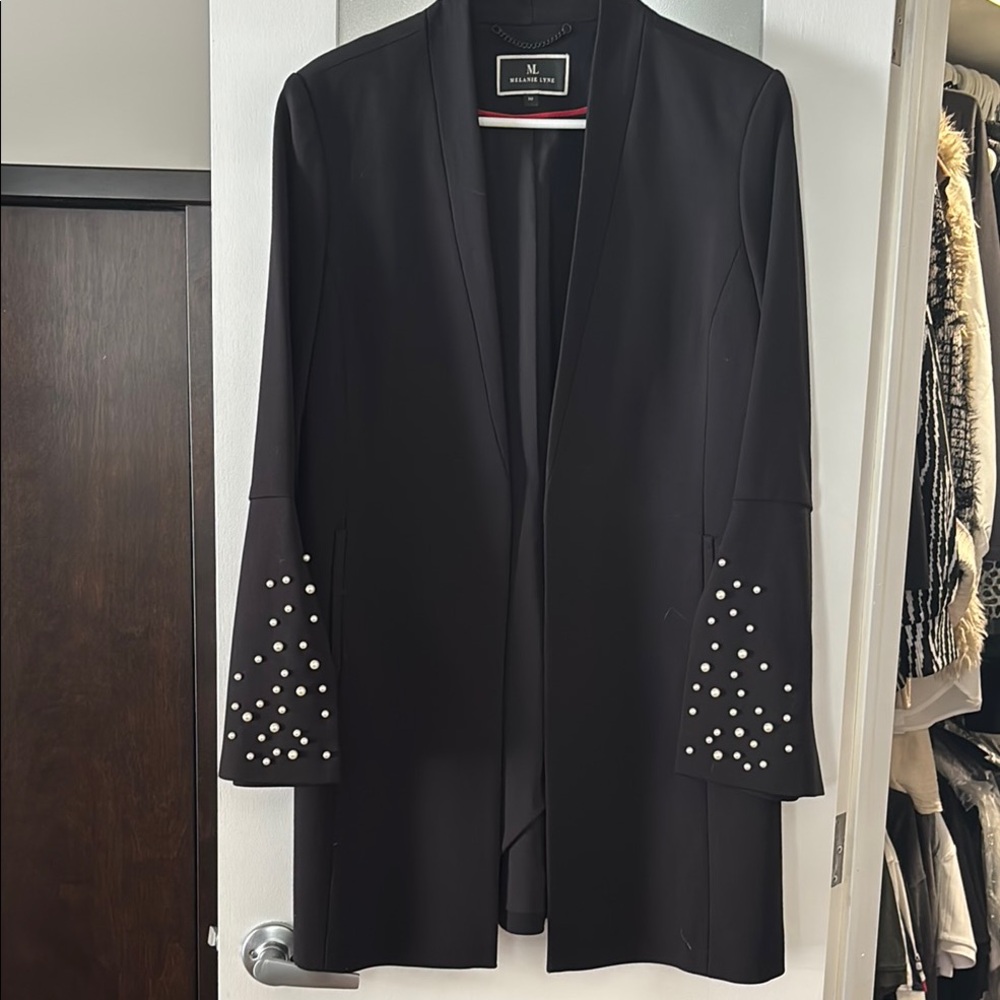 Melanie Lyne elegant Black Jacket with Pearl Accents